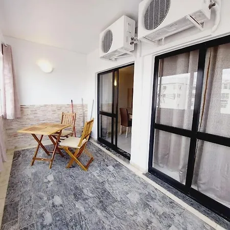 Cozy Apartment *